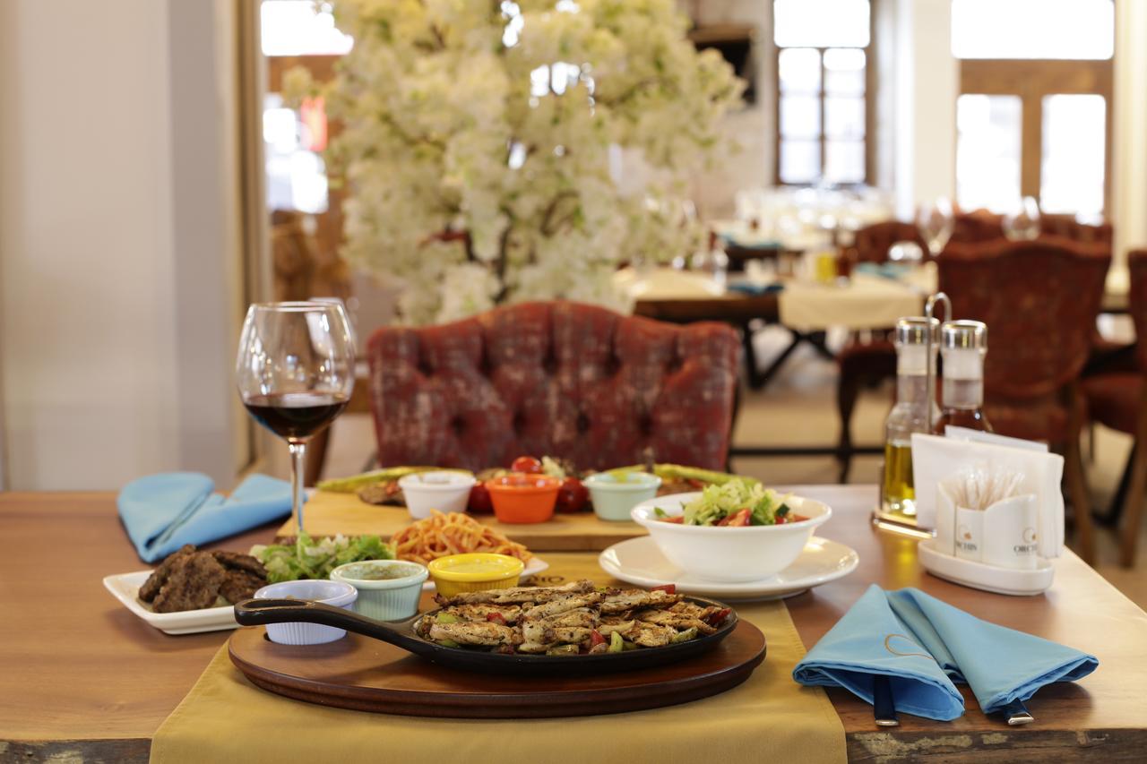 Orchis Hotel Ayvalik Exterior photo