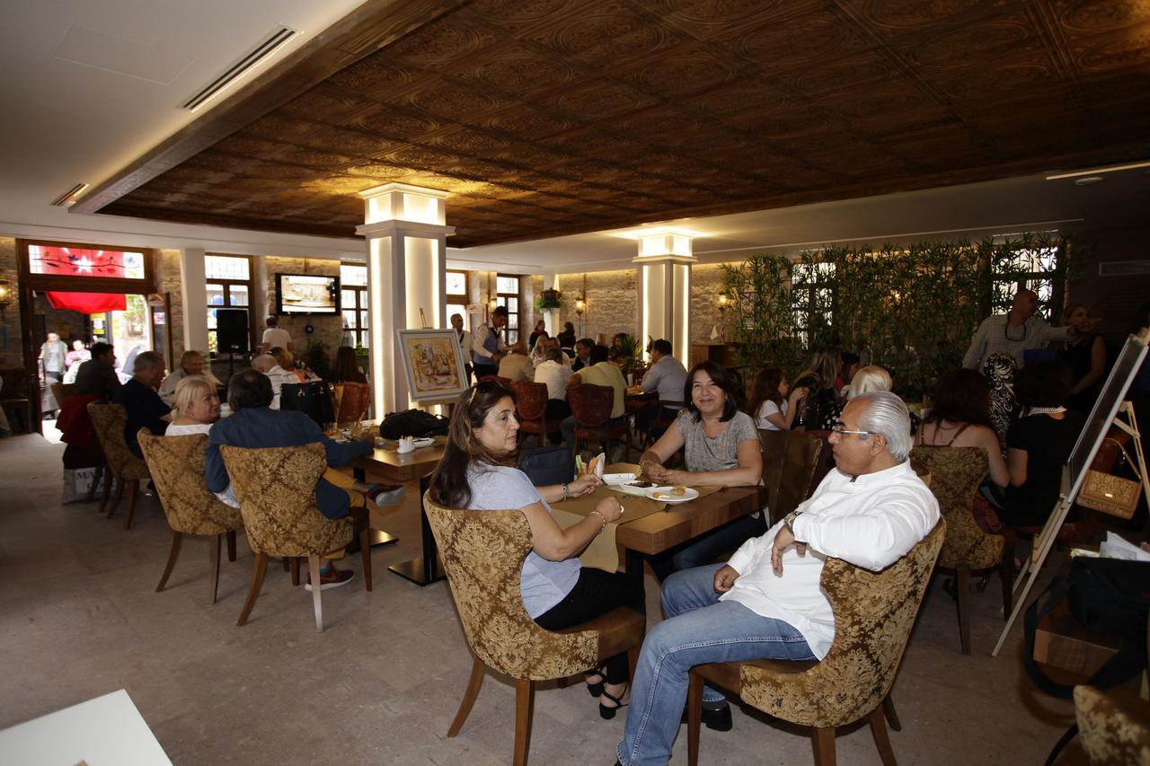 Orchis Hotel Ayvalik Exterior photo